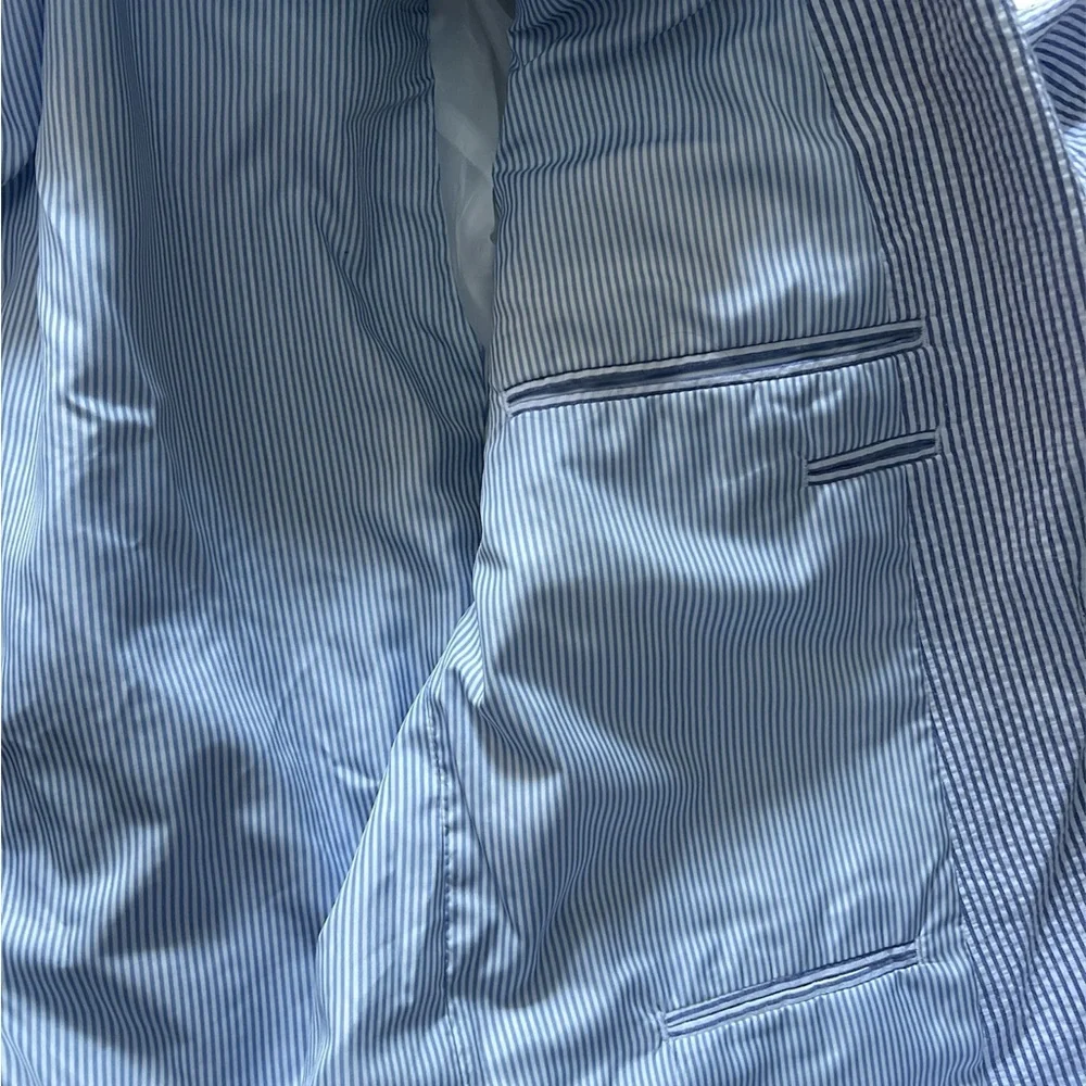 Adolfo 48R × 43W Seersucker 2 Piece Suit Blue Stripe
100% Cotton EUC - Picture 3 of 10